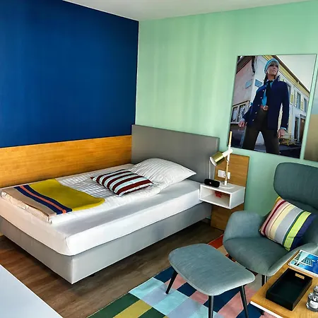 Daire Nino-Boardinghouse 12 - Ruths Apartment